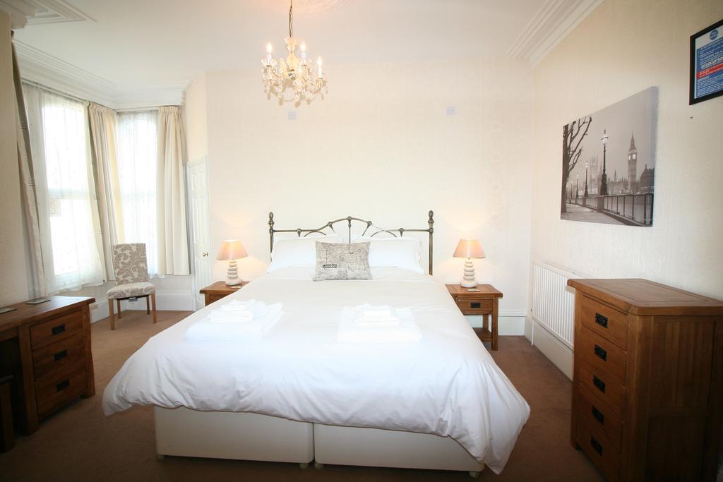 Lincoln House Bed & Breakfast Bridlington Dış mekan fotoğraf